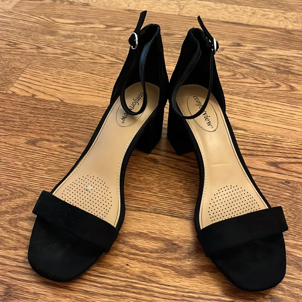 Comfortview Orly Sandal, black suede-like 2 in heel, padded insole, 10.5 wide.
